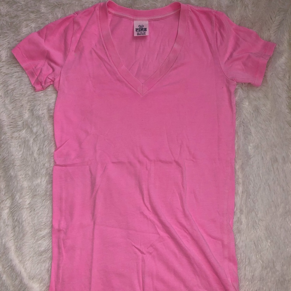 PINK VS Plain V-neck